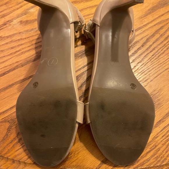 Beige high heel sandals - Picture 4 of 5